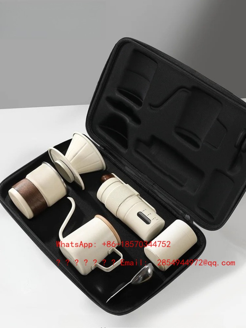 Coffee Equipment For Camping - Set per Caffè Macinato a Mano
